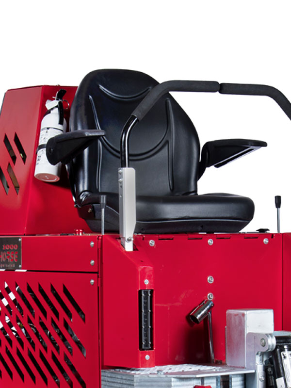 Workhorse 1000 Ride-On Floorscraper Comfort seat